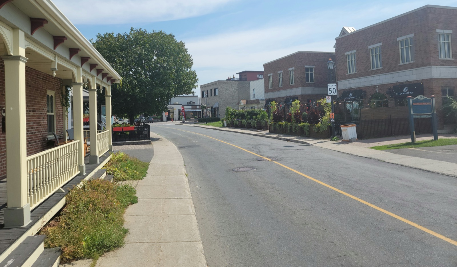 L'avenue Bourgogne, la rue commerçante du Vieux-Chambly