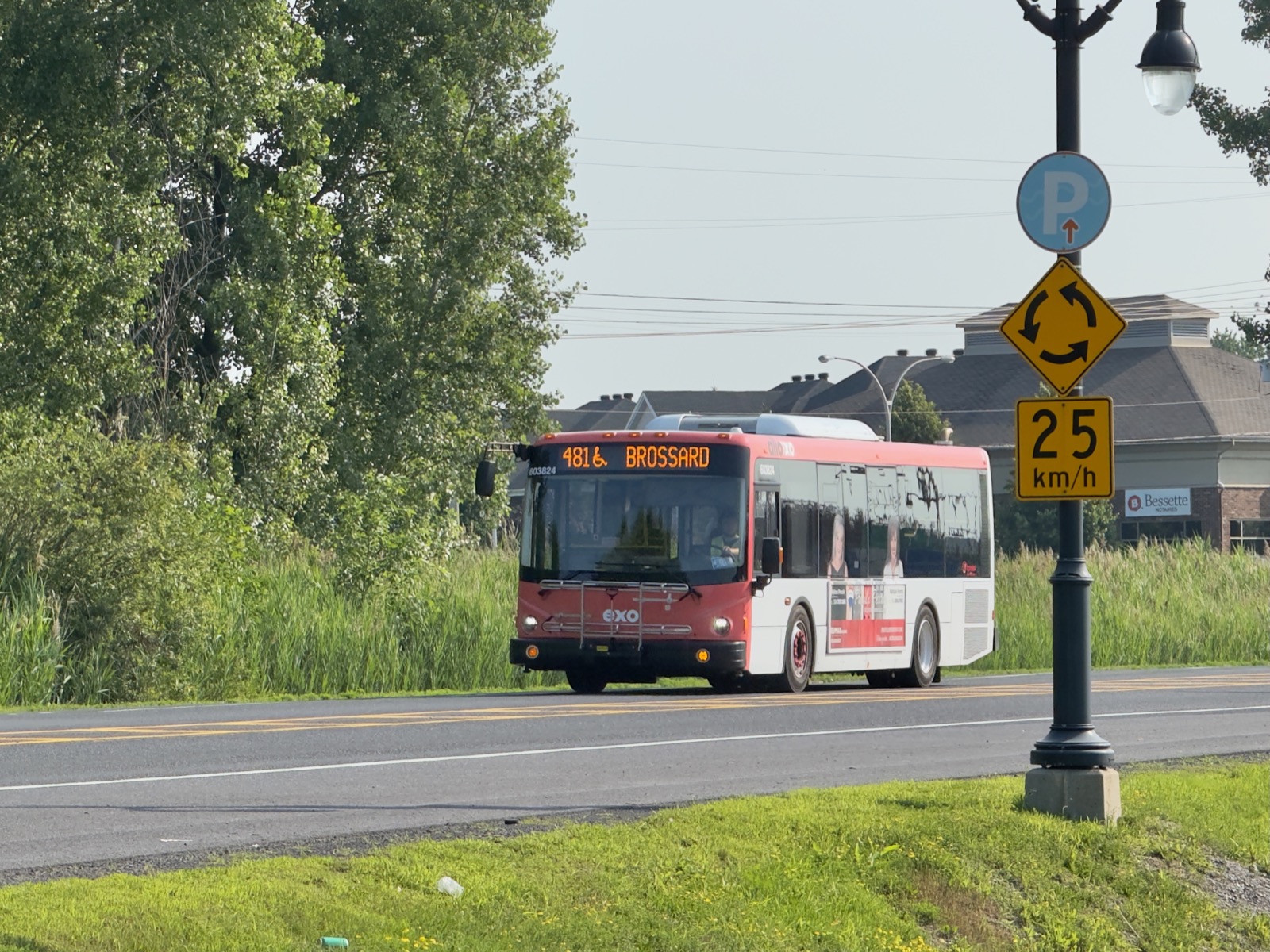 Un autobus exo en service à Chambly