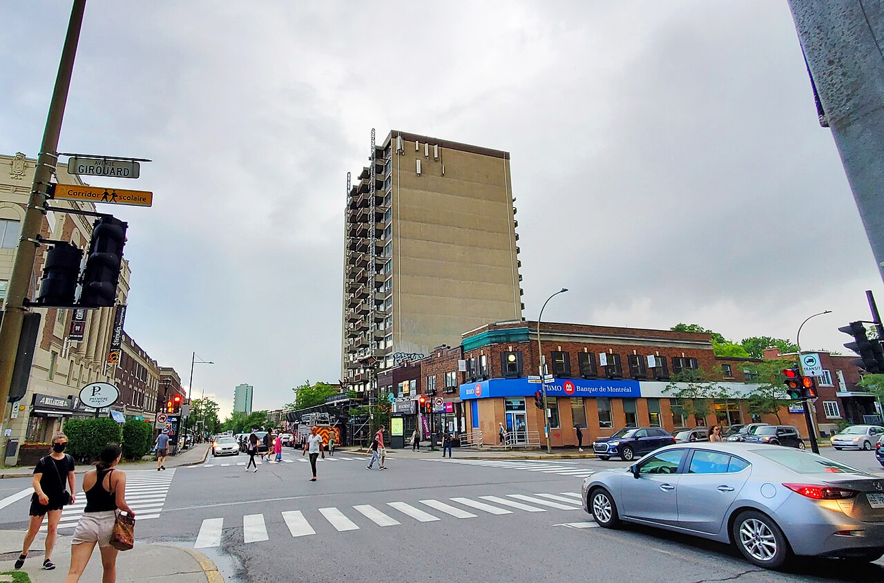 L'avenue Monkland, artère commerciale du Monkland Village à NDG