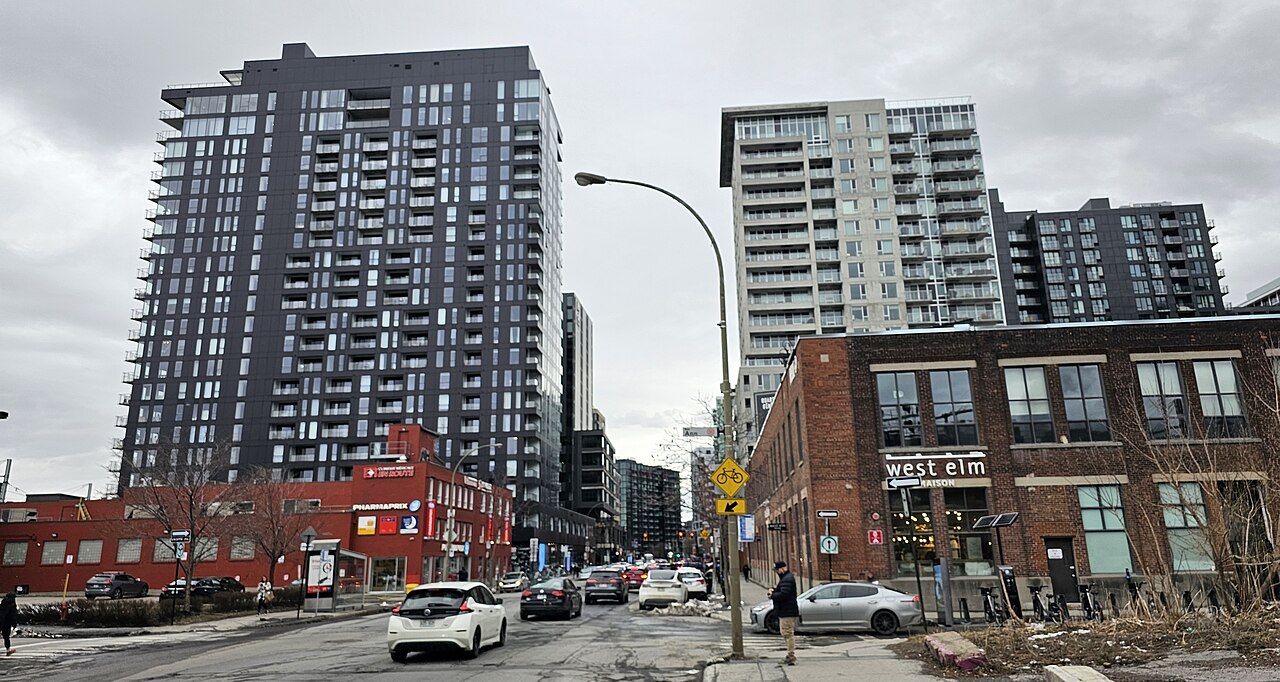 Griffintown, entre brique industrielle et tours modernes