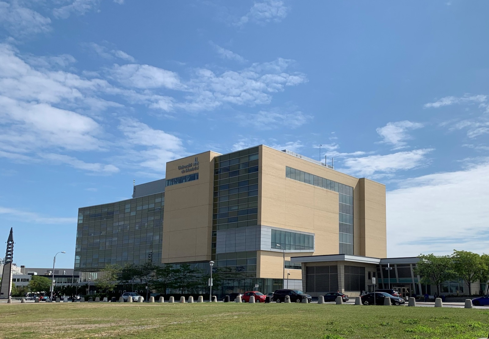 Le campus de Laval de l'Université de Montréal, près de la station de métro Montmorency
