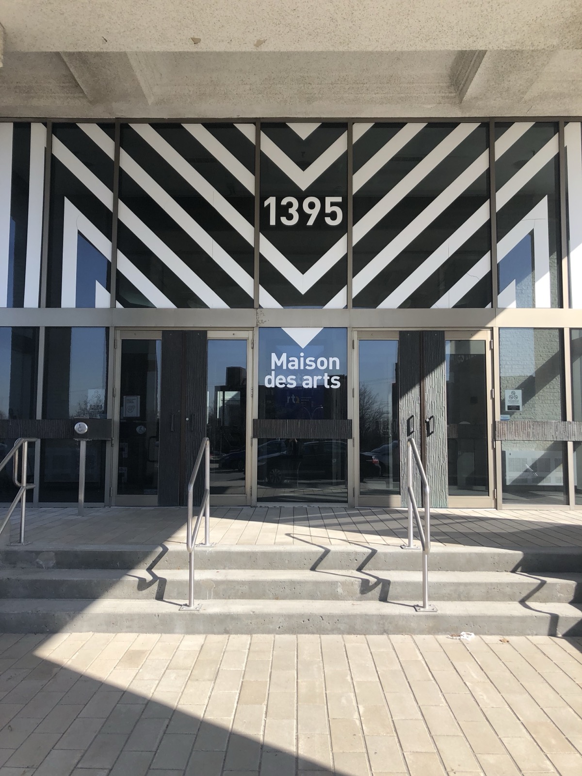 La Maison des arts de Laval, sur le boulevard de la Concorde