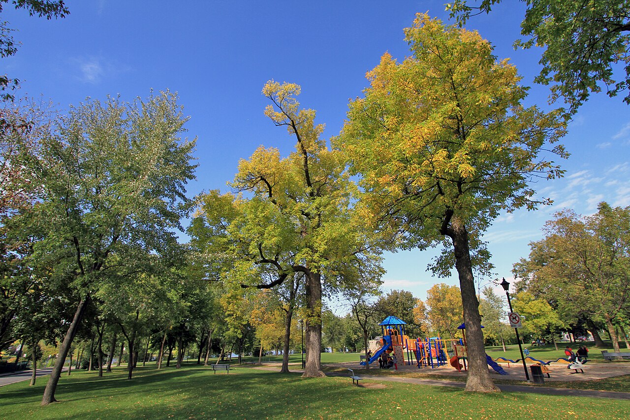 Le parc Aimé-Léonard, parc riverain en bordure de la rivière des Prairies