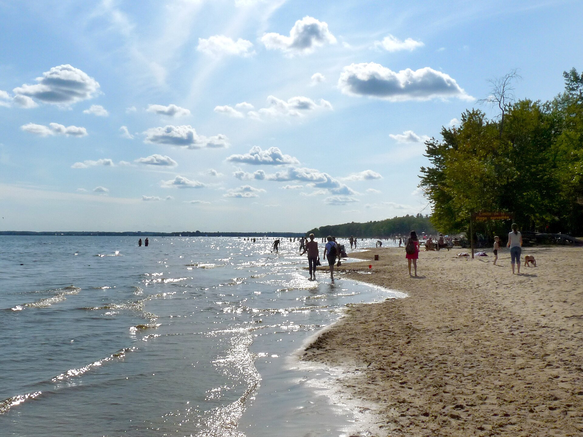La plage du parc national d'Oka sur le lac des Deux Montagnes
