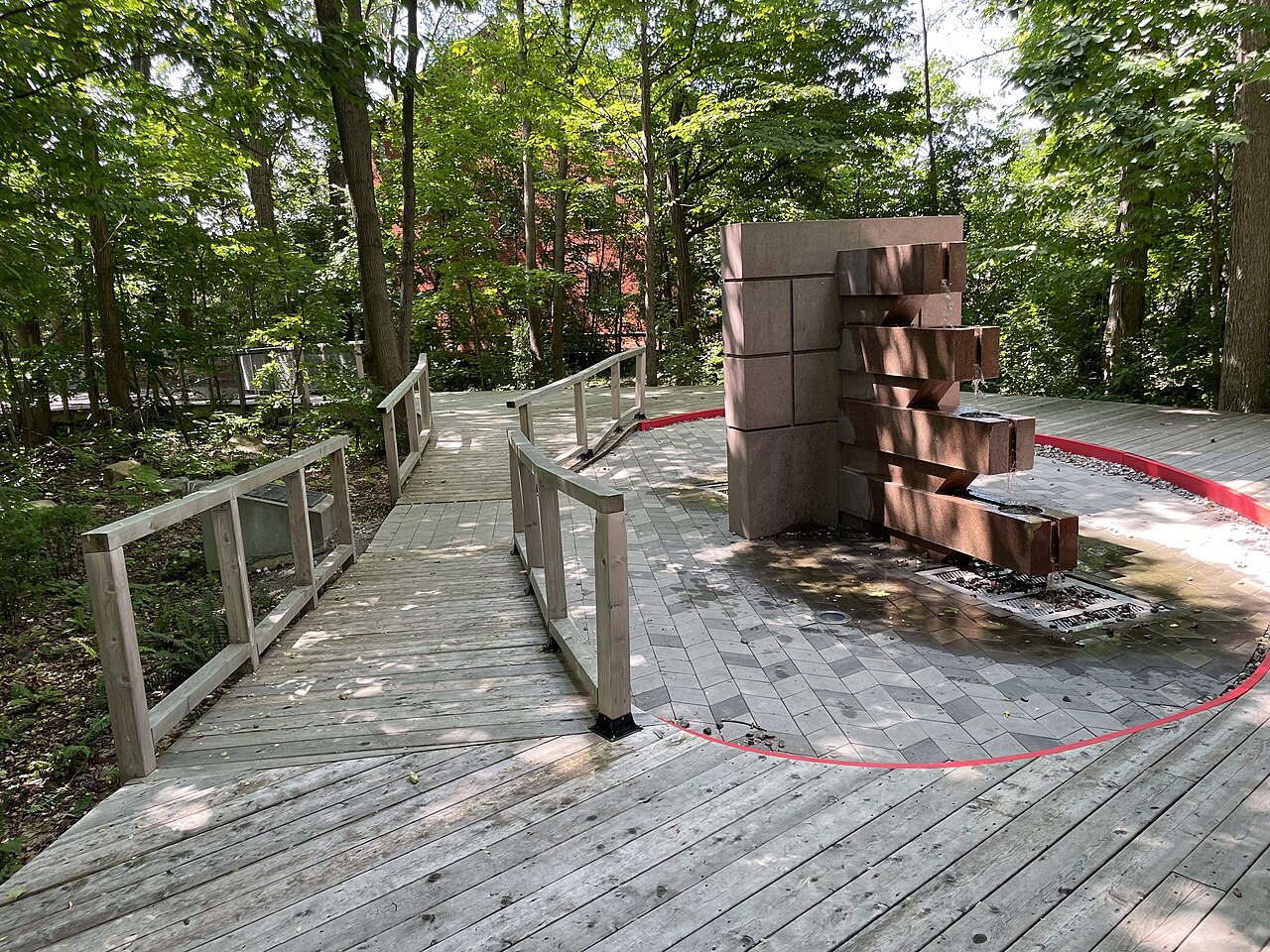 Le parc du Millénaire, parc de quartier boisé de Pierrefonds-Roxboro