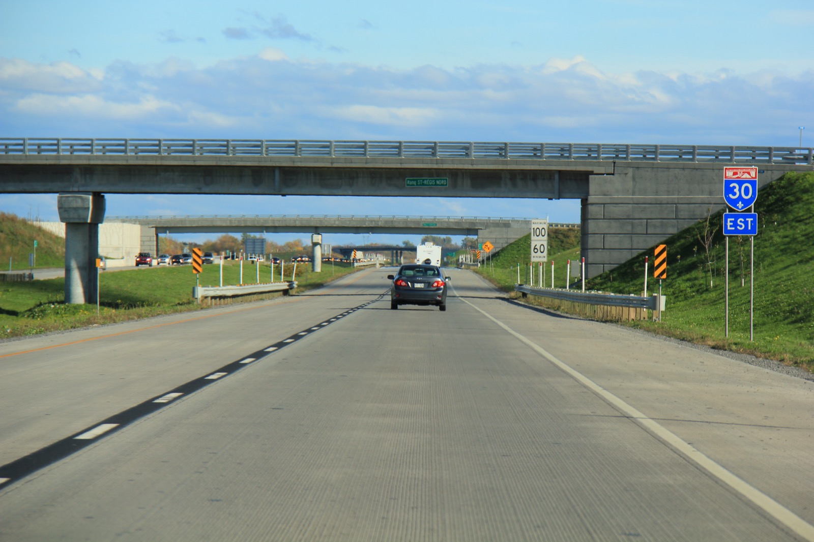 L'autoroute 30 en direction est, à la hauteur de Saint-Constant