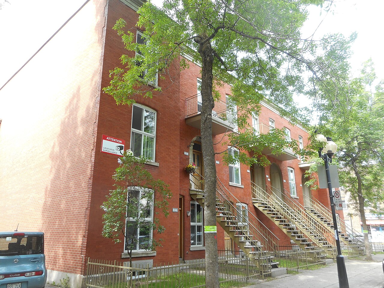 Rue résidentielle typique de Saint-Henri