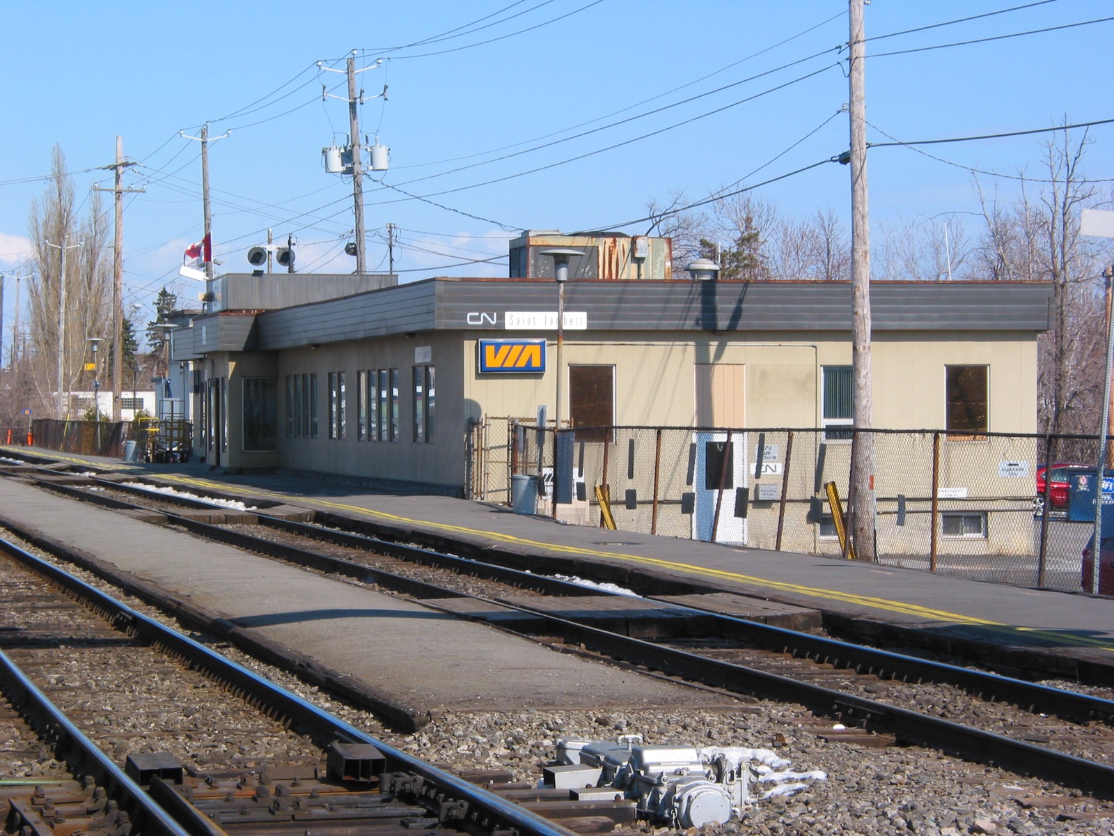 La gare Saint-Lambert, desservie par les trains exo et Via Rail