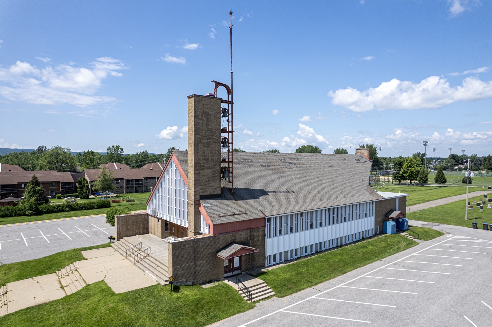L'église Sainte-Marthe, à Sainte-Marthe-sur-le-Lac